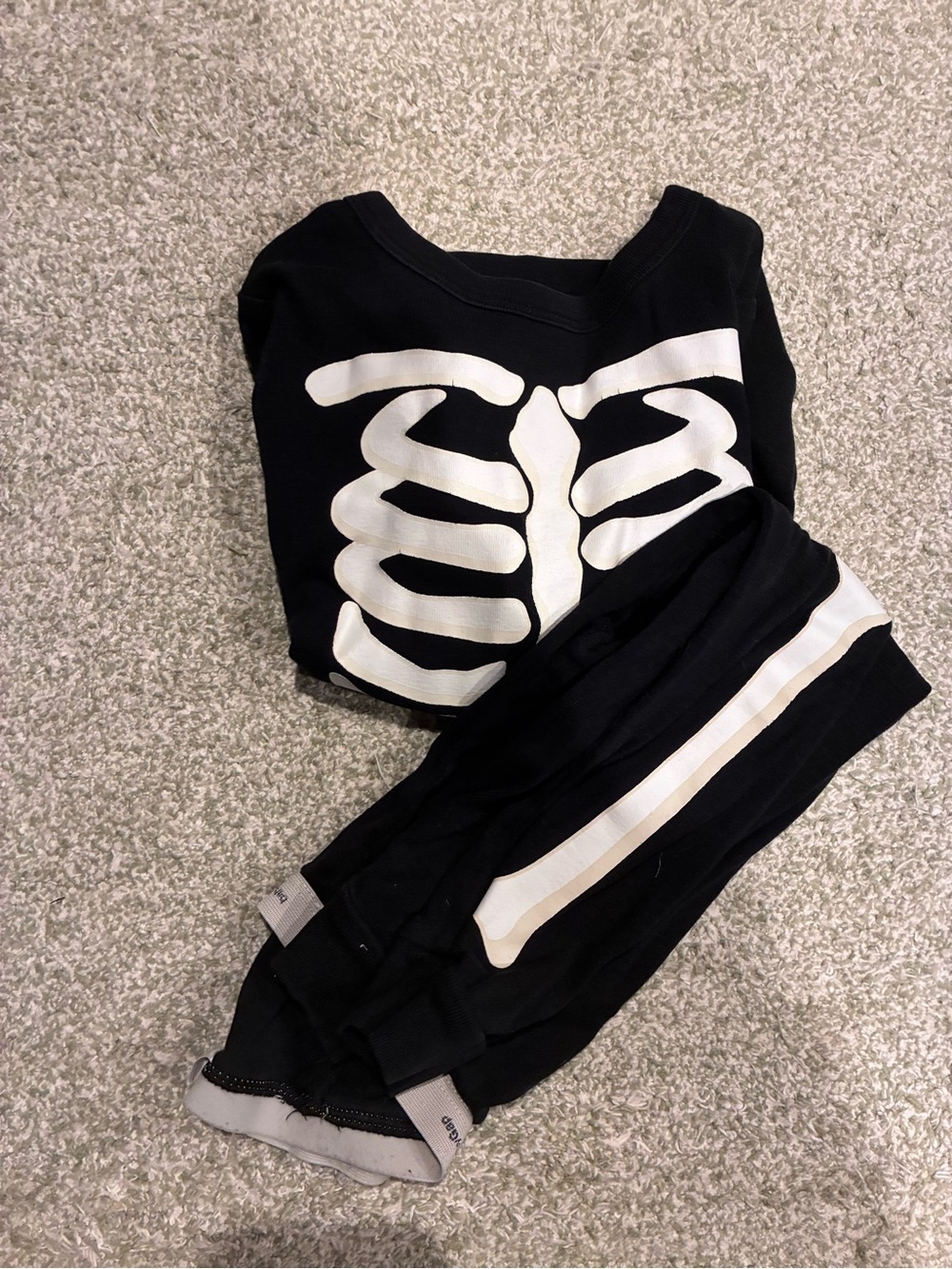 Gap Kids Organic Cotton Glow-In-The-Dark Skeleton PJ Set Black Size 3 Year